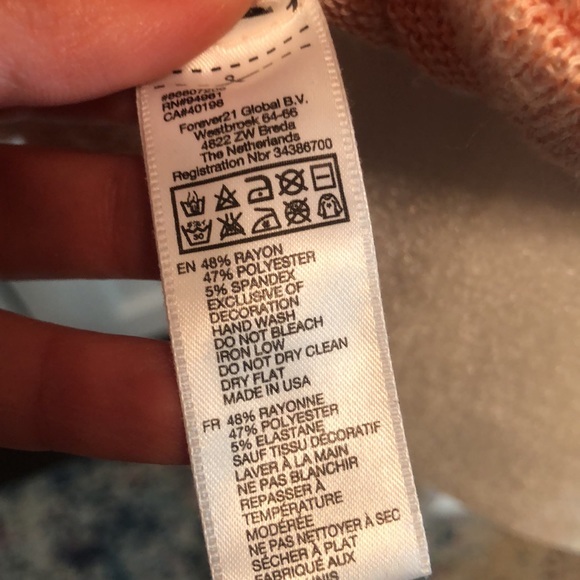 Pink sweater - Picture 6 of 6